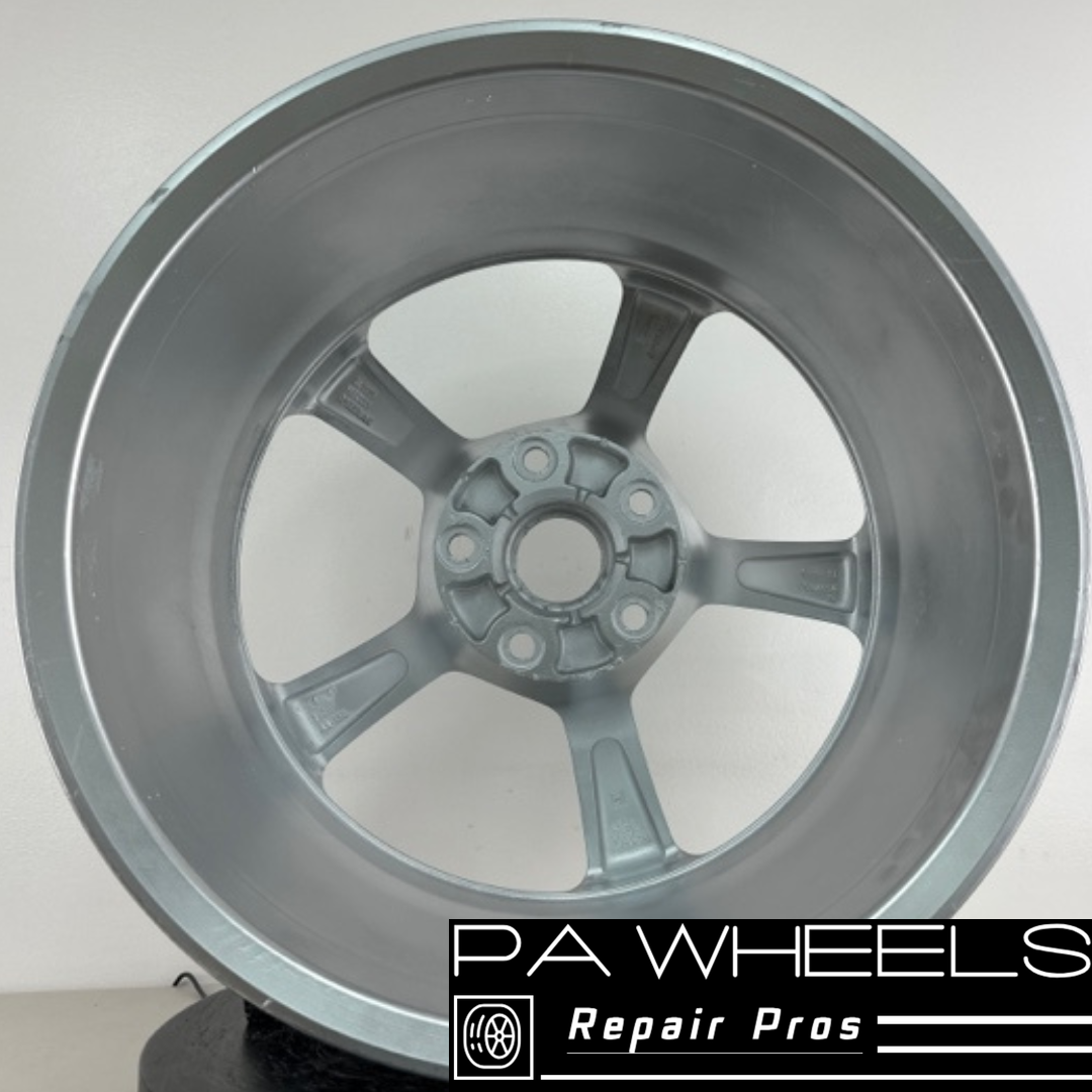CHEVROLET CORVETTE 2010-2013 18" FACTORY OEM FRONT WHEEL RIM 5460 9597860