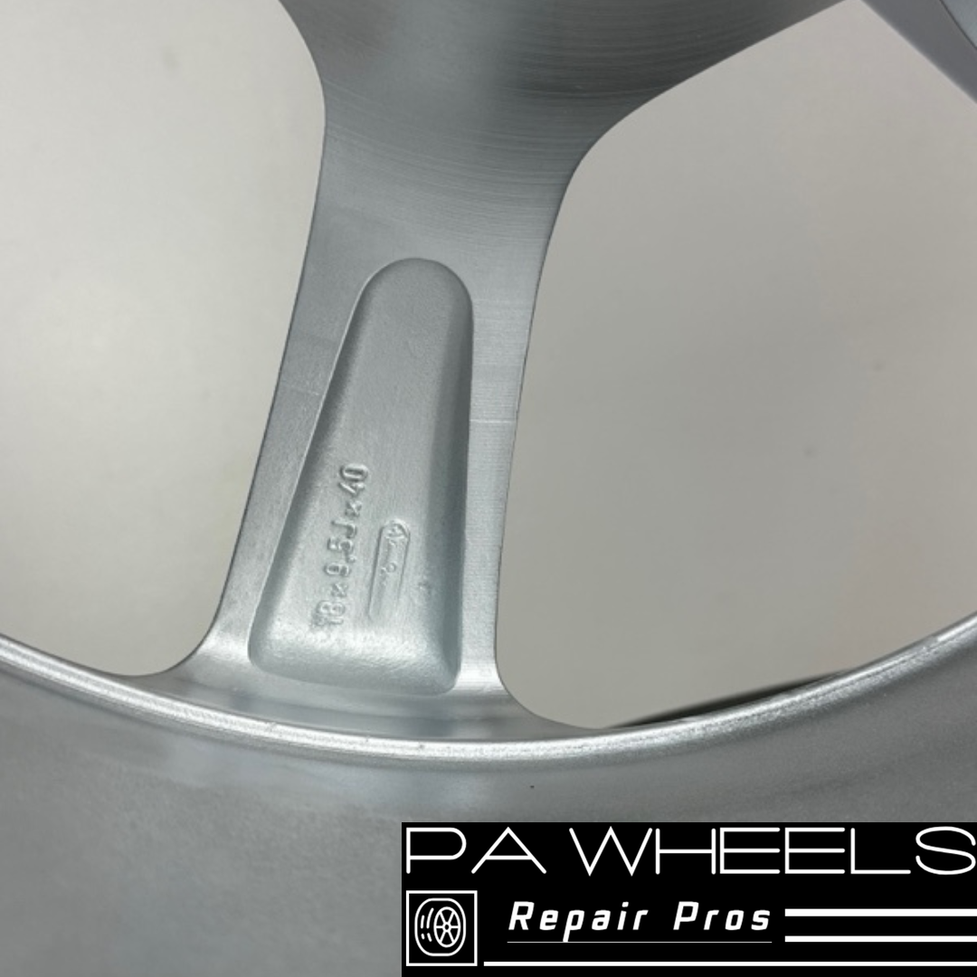 CHEVROLET CORVETTE 2010-2013 18" FACTORY OEM FRONT WHEEL RIM 5460 9597860