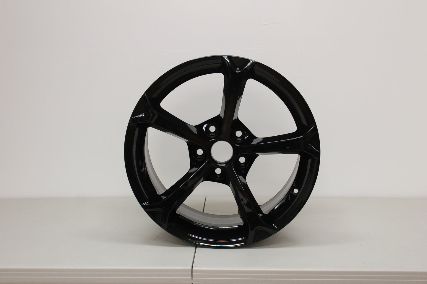 CHEVROLET CORVETTE 2012 18" FACTORY ORIGINAL FRONT WHEEL RIM