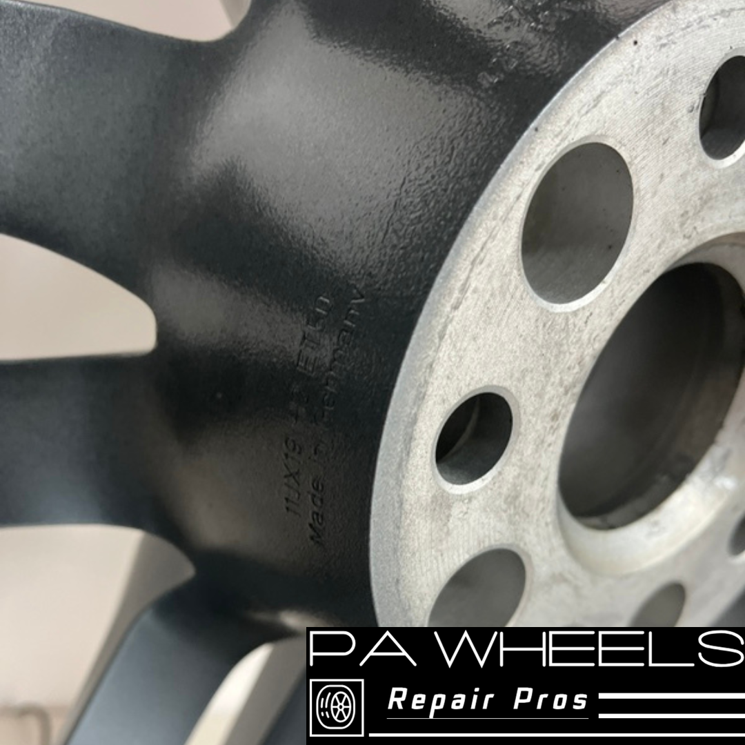 AUDI R8 2015 19" FACTORY ORIGINAL REAR WHEEL RIM 58966 420601025BC