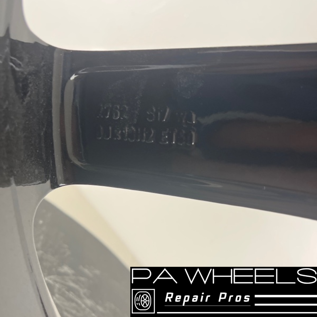 MERCEDES C-CLASS 2012-2015 18" FACTORY OEM FRONT AMG WHEEL RIM 85223 A2044019802