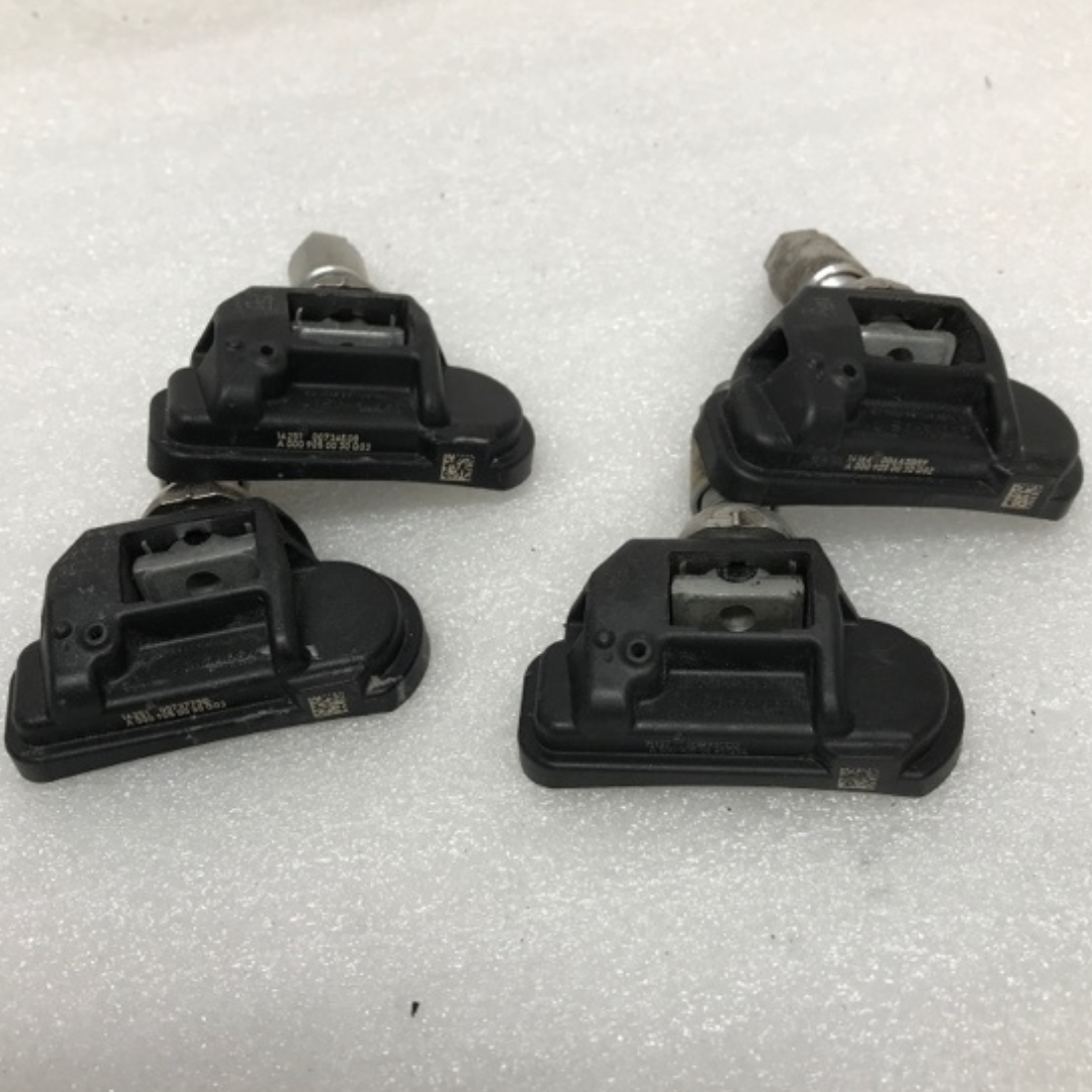 Set of 4 Mercedes TPMS Sensor 433mhz A0009050030 e722567d