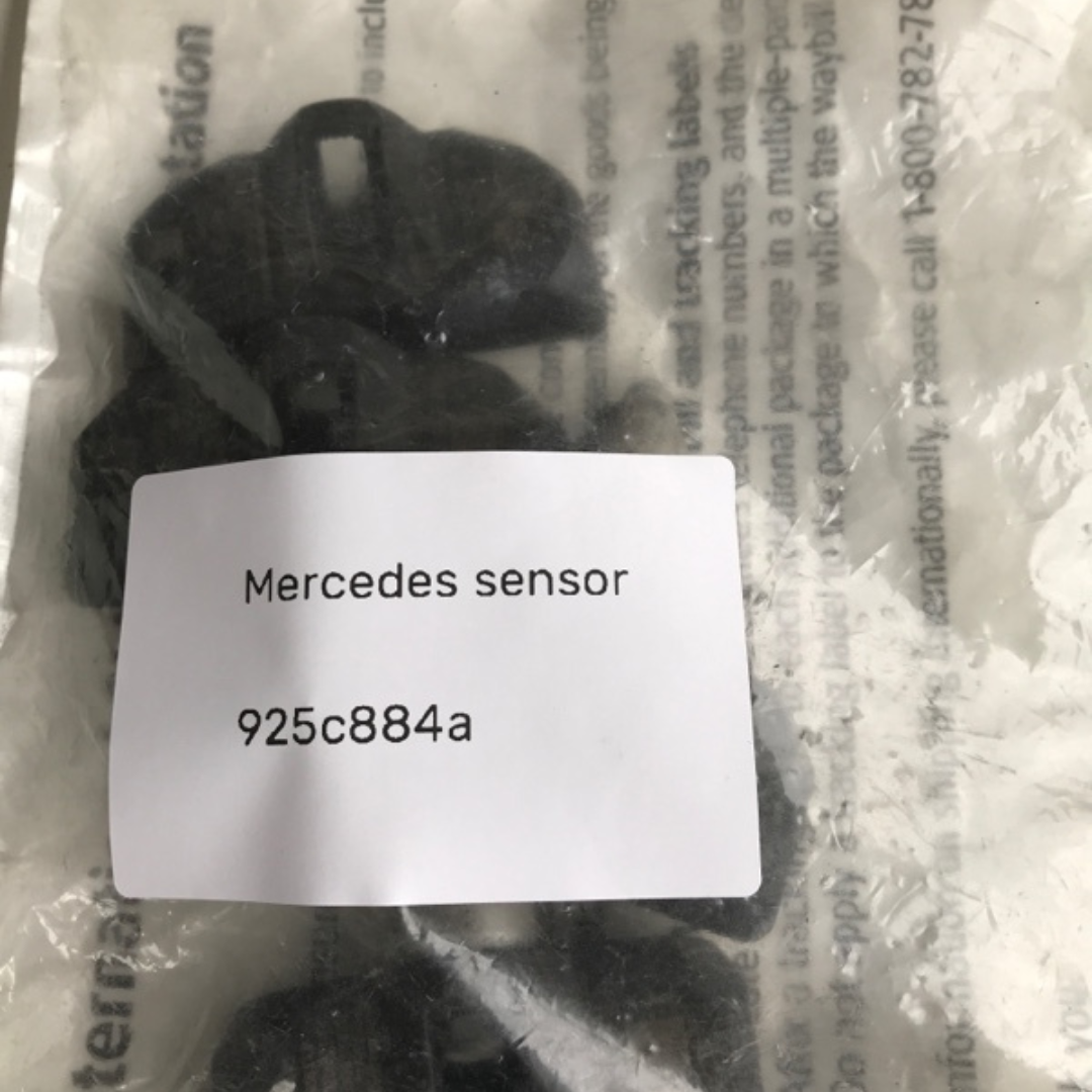 Set of 4 Mercedes-Benz TPMS Tire Pressure System A0045429818 925c884a