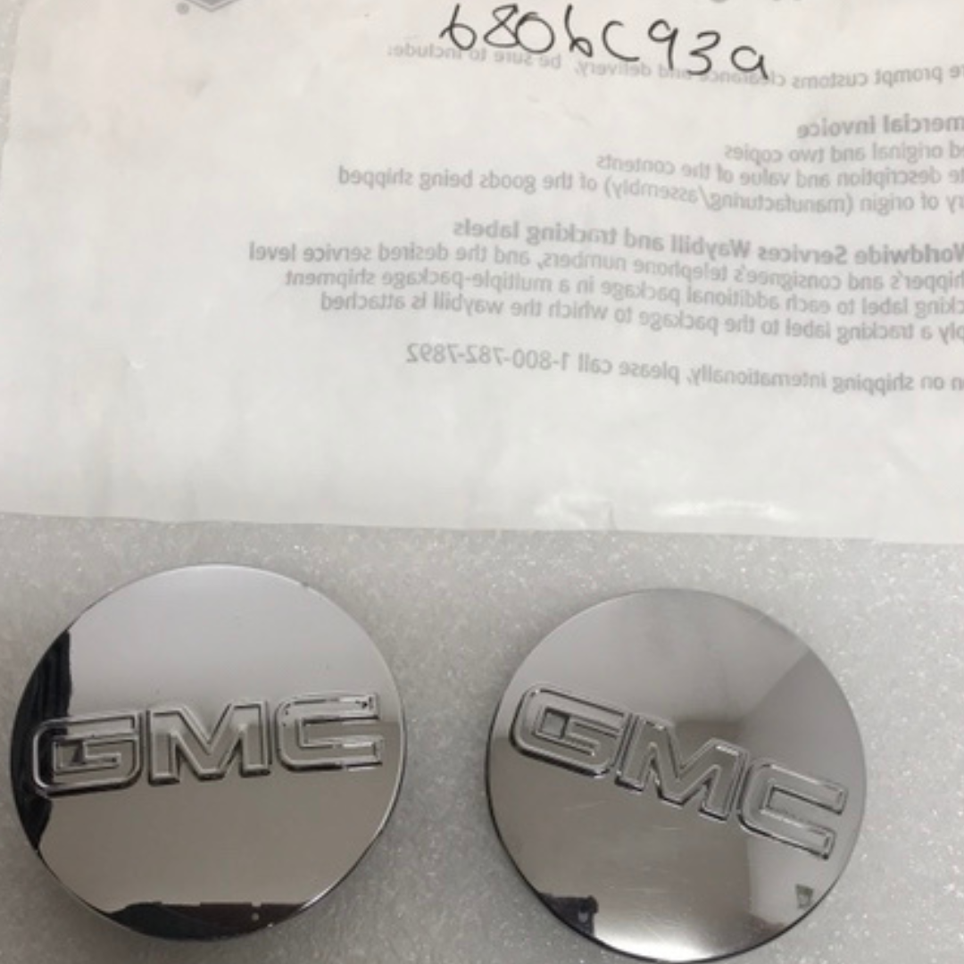 Set of 2 GMC Sierra Yukon Yukon XL Chrome Center Caps 6806c93a