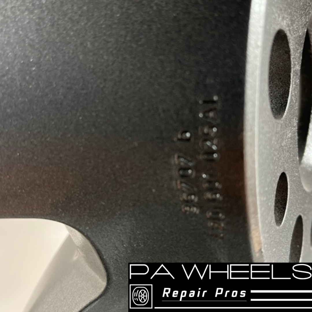 AUDI R8 2010-2015 19" FACTORY ORIGINAL REAR WHEEL RIM 58857 420601025AL