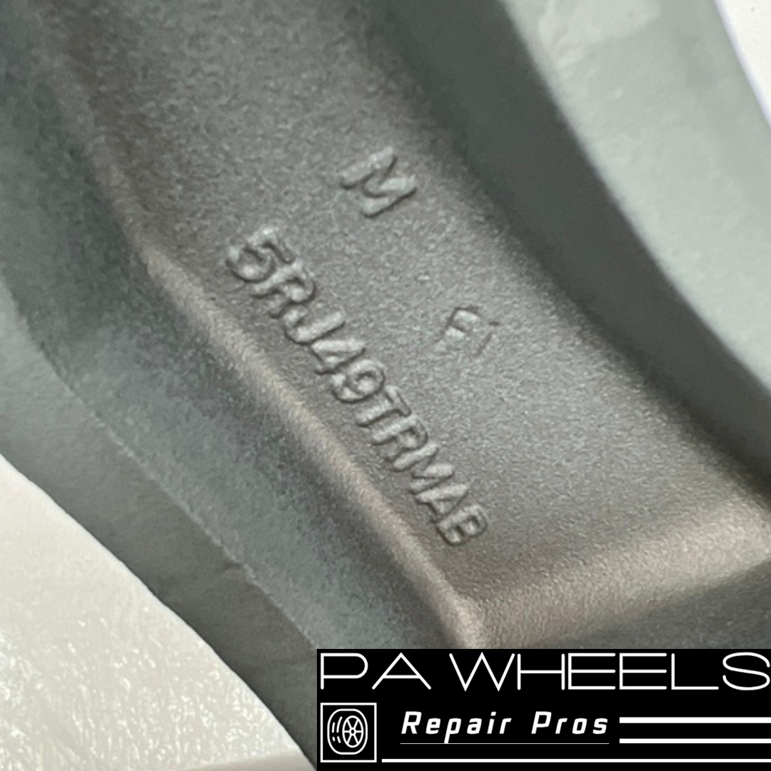 CHRYSLER PACIFICA 2017-2020 20" FACTORY OEM WHEEL RIM 2596 aka 2623 5RG49TRMAB