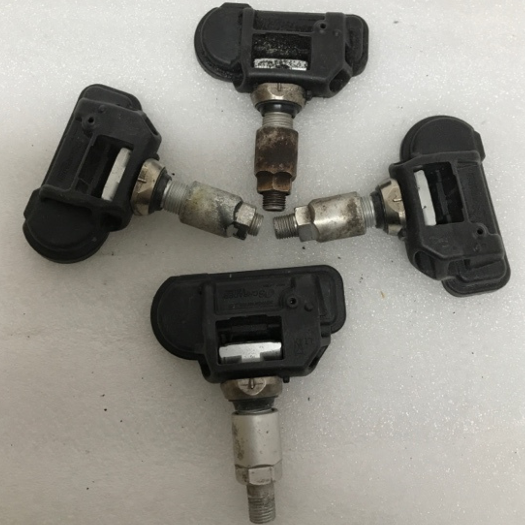 Set of 4 Mercedes-Benz TPMS 433 Mhz A0009050030 25532814
