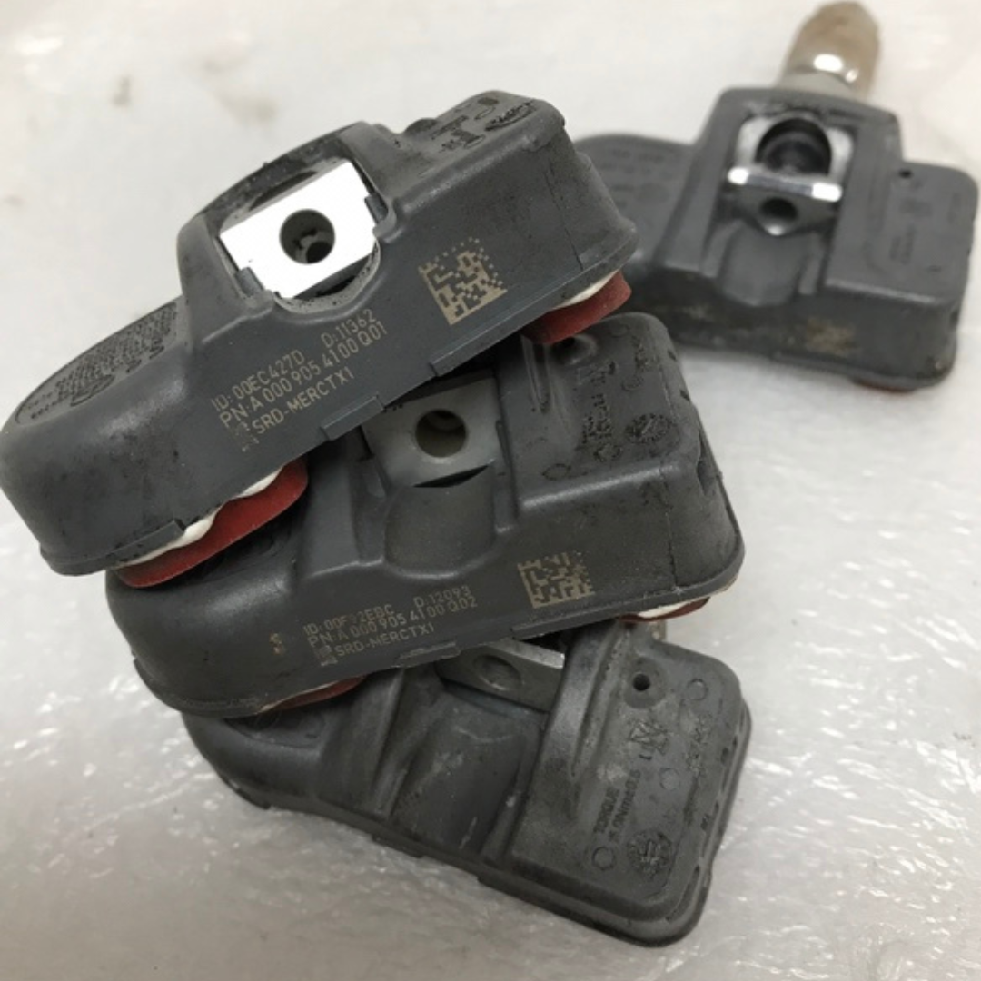 Set of 4 Mercedes Schrader TPMS Sensor A0009054100 433mhz Cb9a76fa