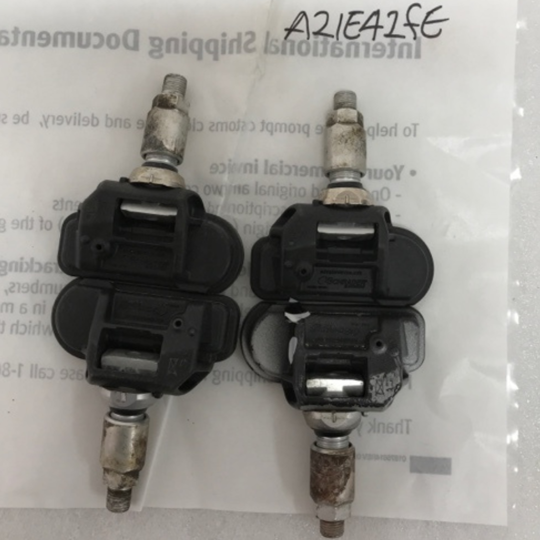 Set of 4 Mercedes Benz TPMS Sensor 433MHz A0009057200 a21e42fe