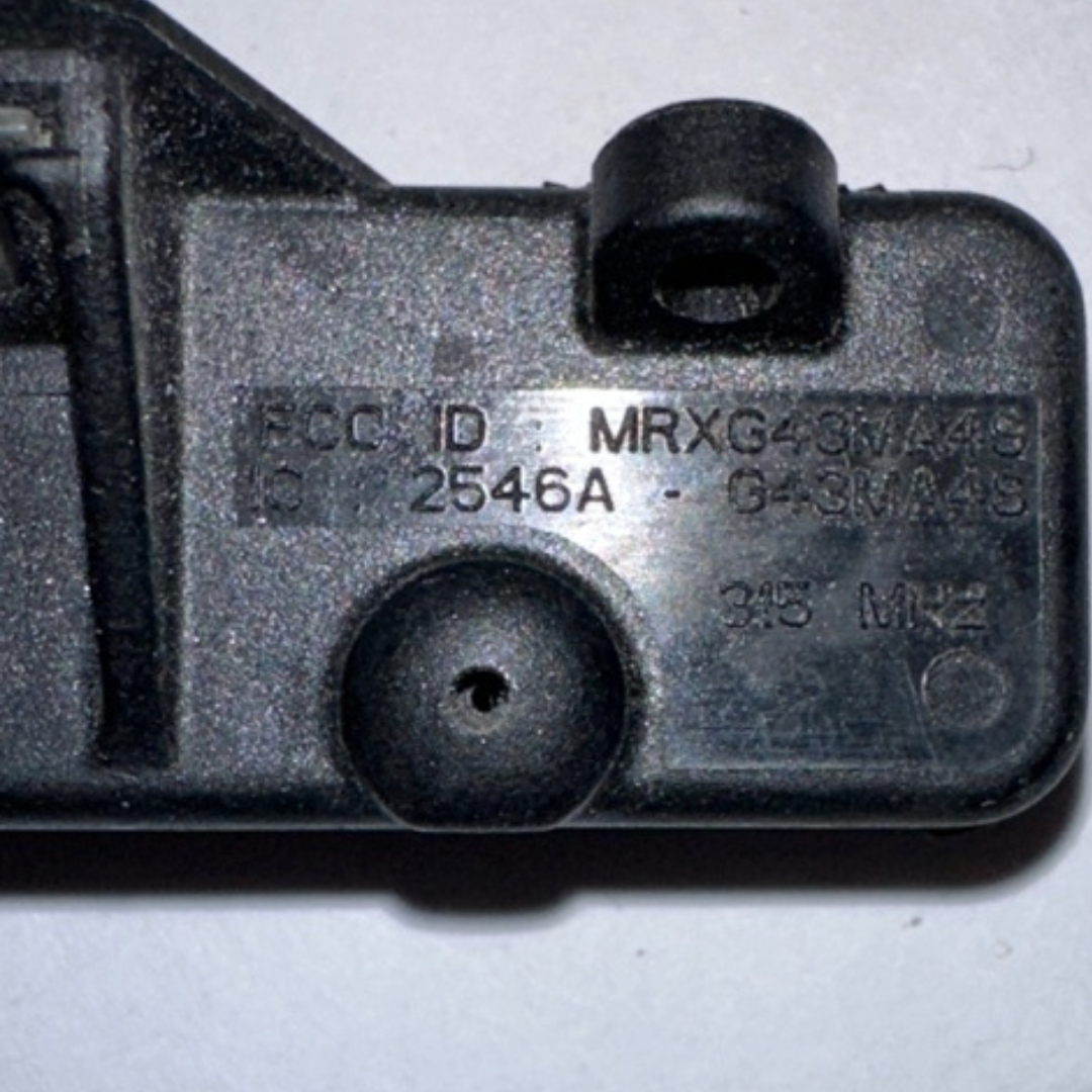 Buick Cadillac Chevrolet GMC Pontiac TPMS SENSOR 315 MHz 2cc97993