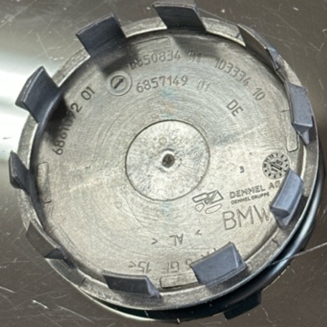 BMW Wheel Hub Center Cap 6850834 57MM d9329104