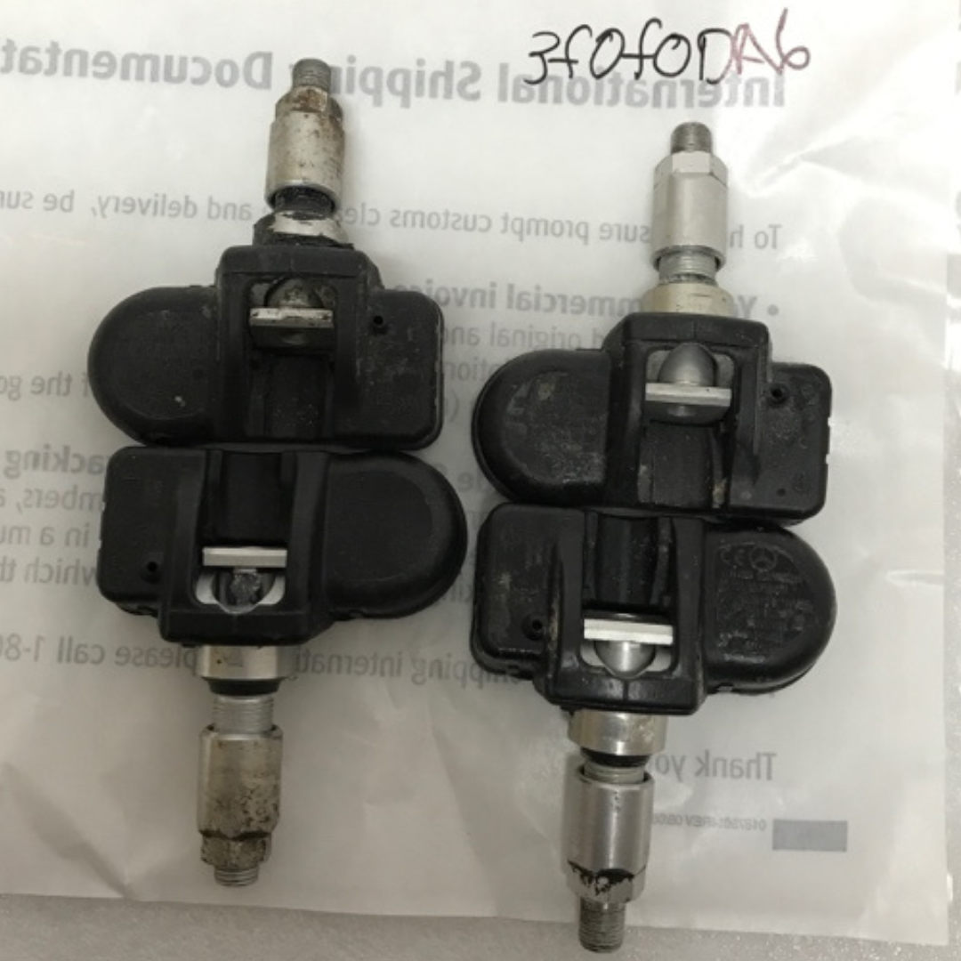 Set of 4 Mercedes Benz TPMS Sensor 433 Mhz A0009057200 3f0f0da6