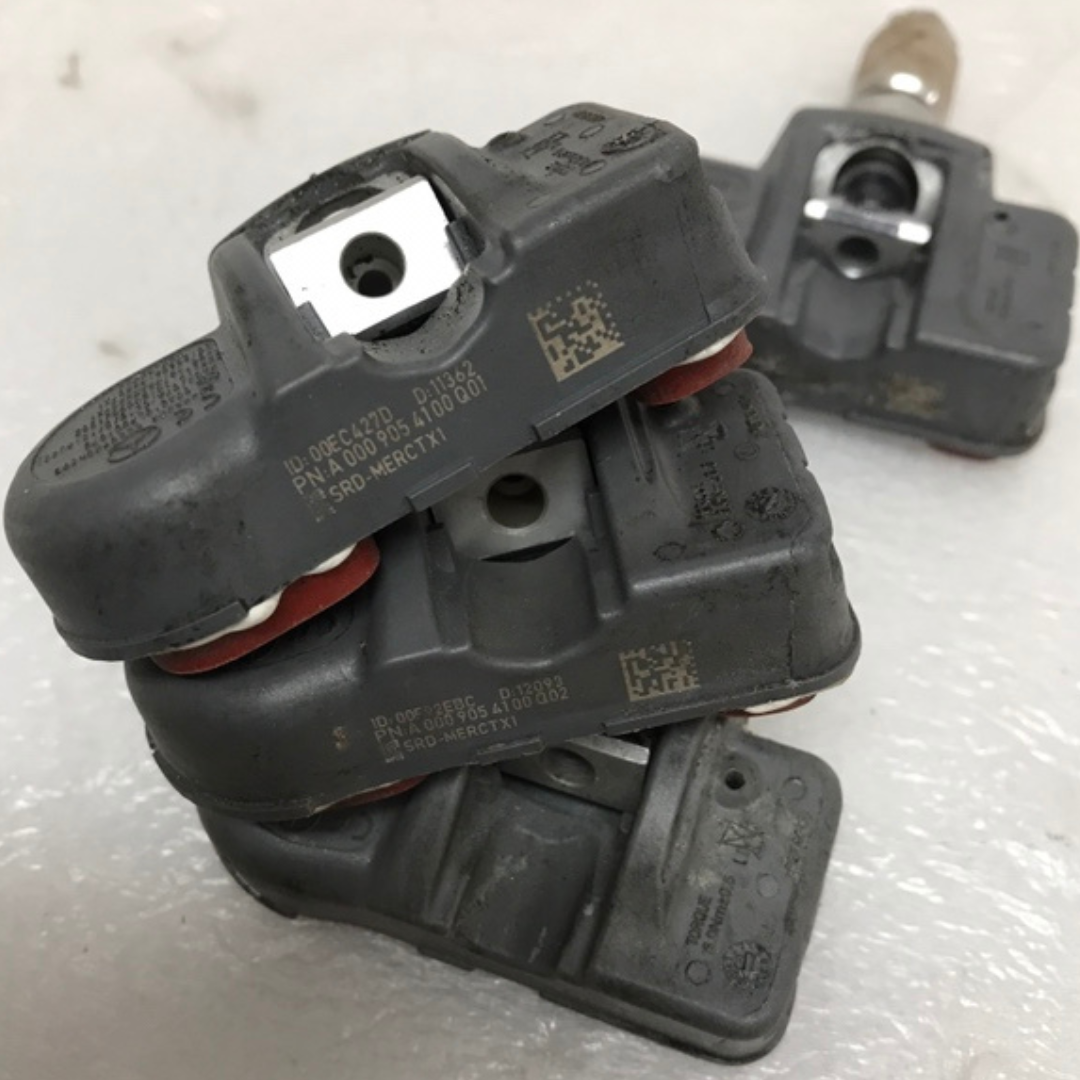 Set of 4 Mercedes Schrader TPMS Sensor A0009054100 433mhz Cb9a76fa
