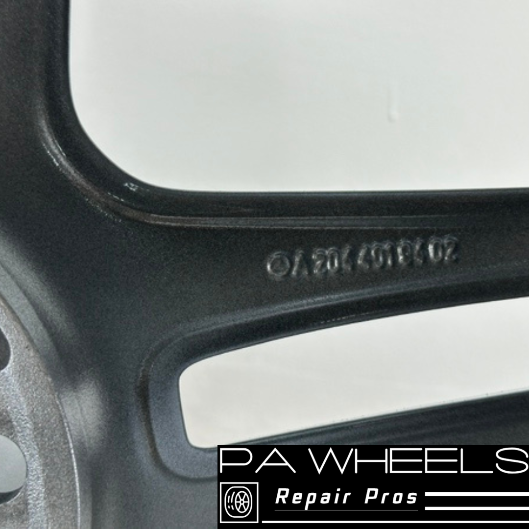 MERCEDES C63 2012-2015 18" FACTORY OEM FRONT AMG WHEEL RIM 85221 A2044019402
