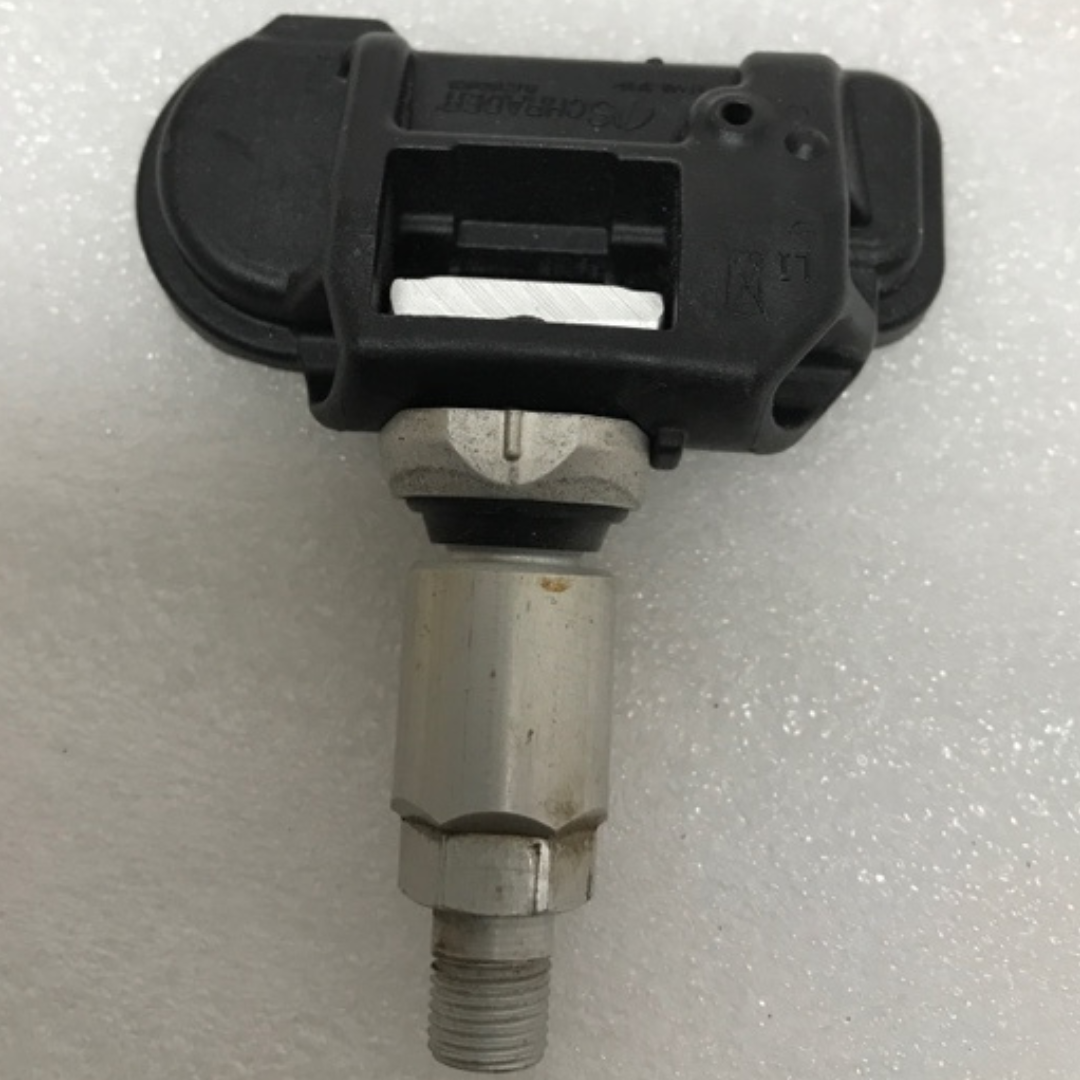 Set of 4 Mercedes TPMS Sensor A0009050030 433 Mhz 84caf77d