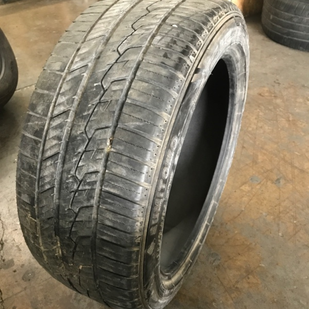 SUMITOMO HTR A/S PO3 235/45/18 Tire 659e35d8
