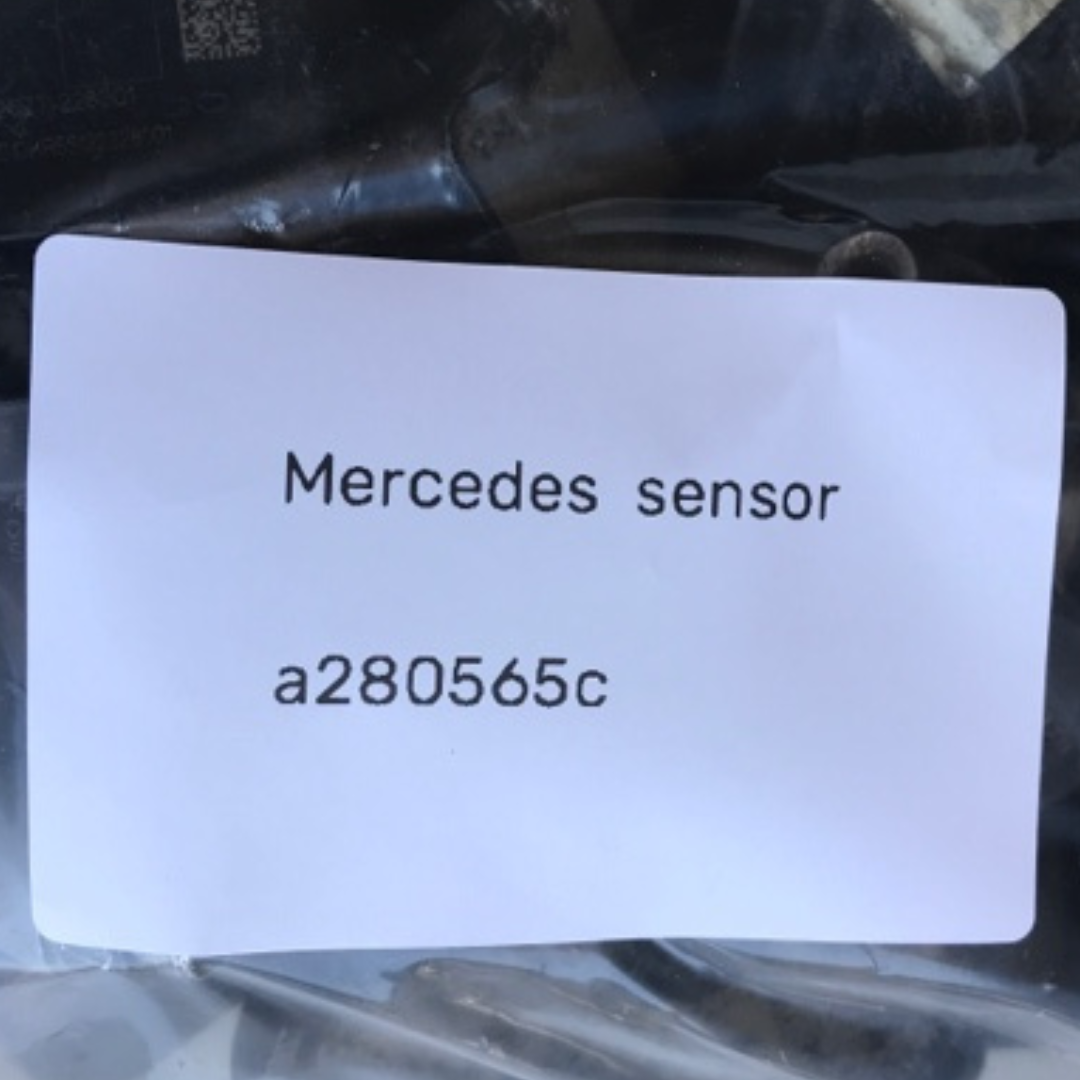 Set of 4 Mercedes Benz TPMS A0045429718 a280565c