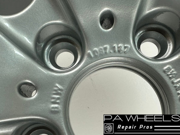 BMW 330i 2004-2006 18" FACTORY ORIGINAL REAR WHEEL RIM 59466 36111097187