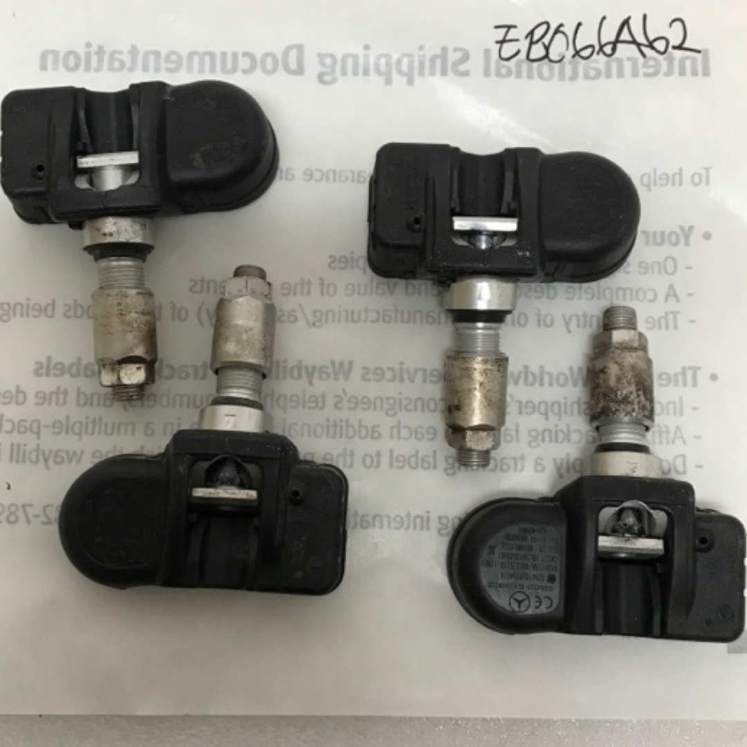 Mercedes Benz Set of 4 TPMS 433 Mhz 0009057200 eb066a62