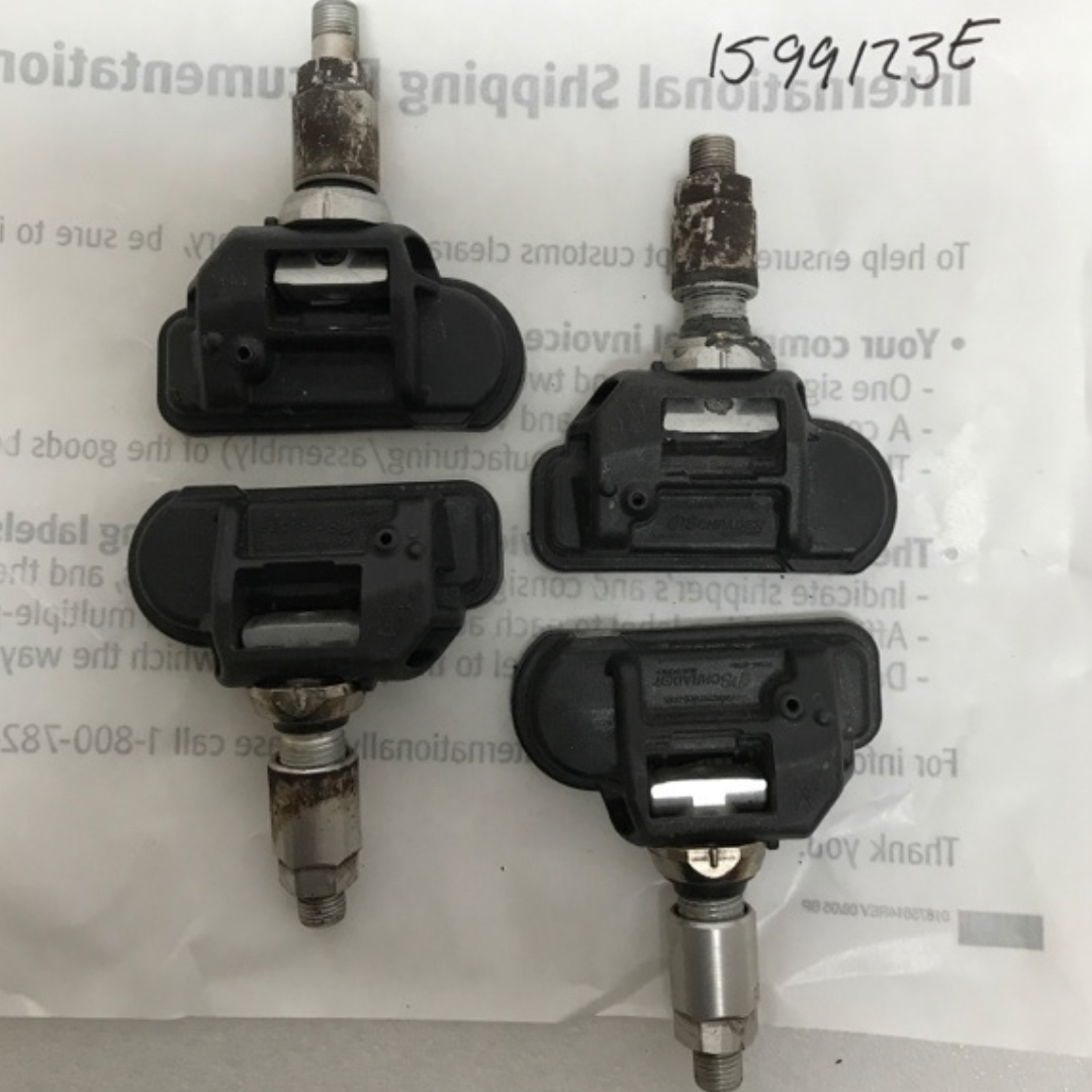 Set of 4 Mercedes Benz Schrader TPMS Sensor 0009050030 433MHz 1599123e