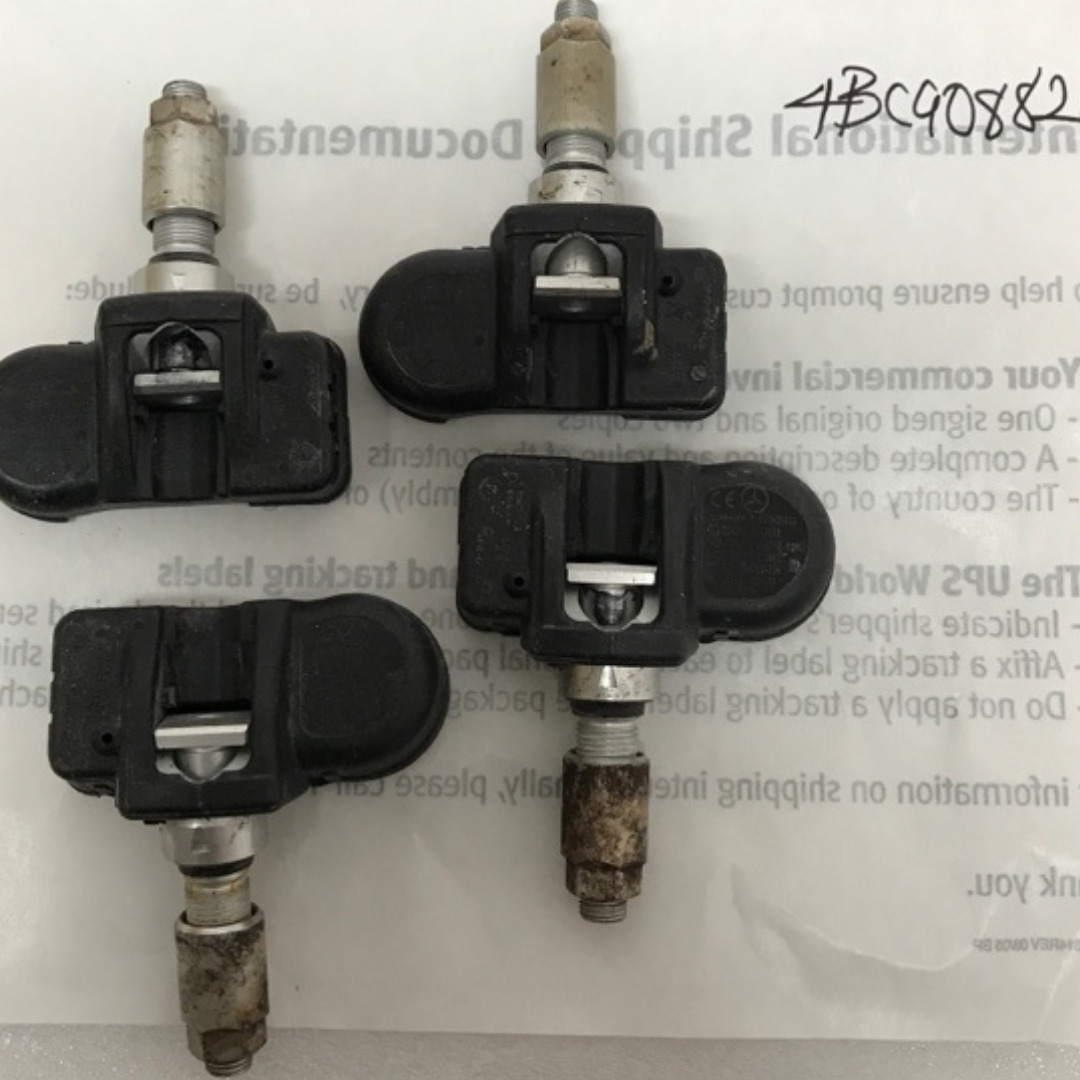 Set of 4 Mercedes Benz TPMS Sensor 0009057200 433MHz 4bc90882