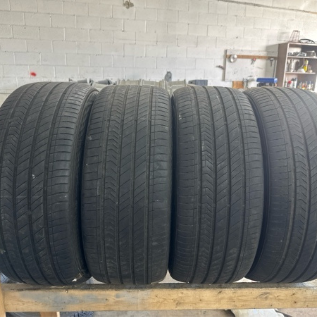 SET OF 4 KUMHO MAJESTY9 SOLUS 245/45/19 TIRES 13175871