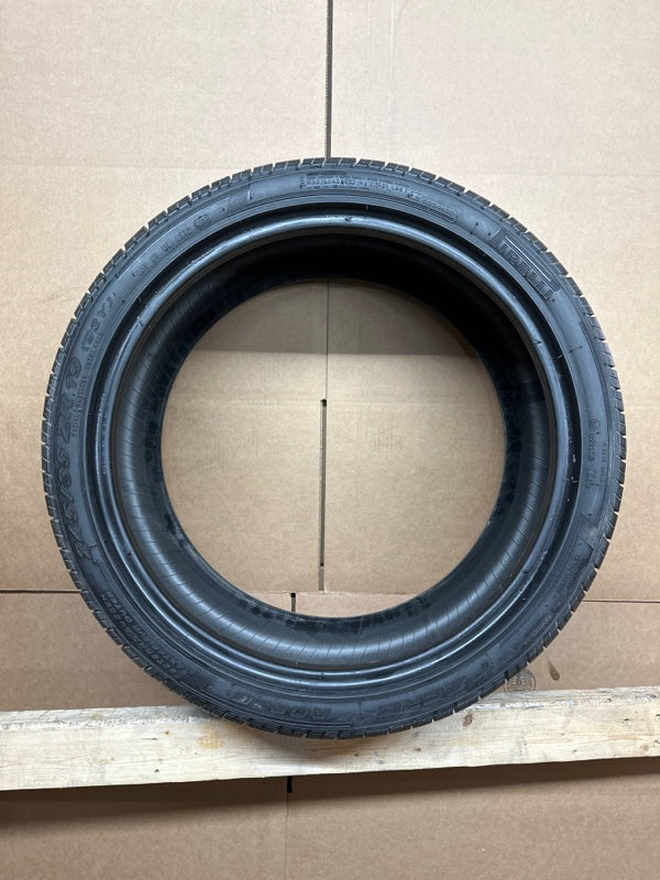 Tire Pirelli Pzero Rosso Size 245/35/19