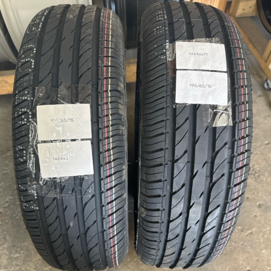 Set of 2 Waterfall Eco Dynamic 195/65/15 Tires f464ad77