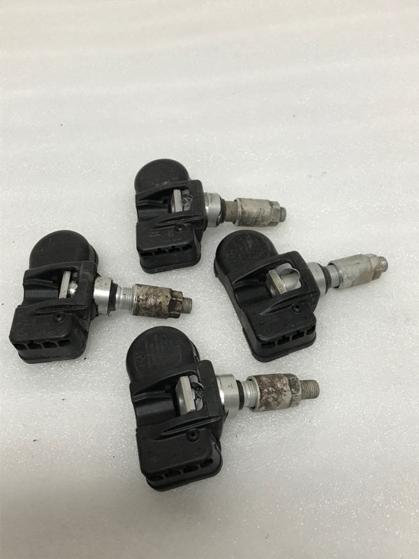 Mercedes Benz Set of 4 TPMS 433 Mhz A0009057200 4fb3c78b