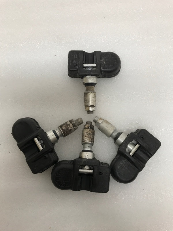 Mercedes Benz Set of 4 TPMS 433 Mhz A0009057200 4fb3c78b
