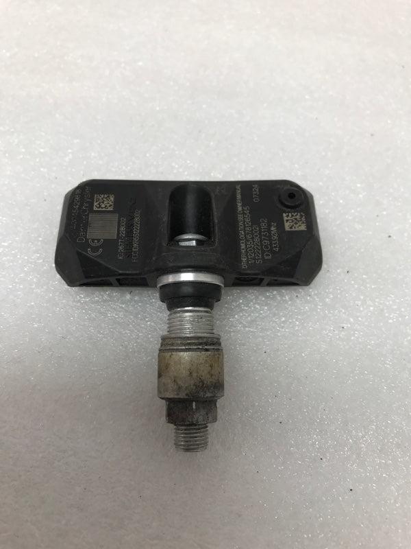 Set of 2 Mercedes Benz TPMS 315 Mhz A0045429818