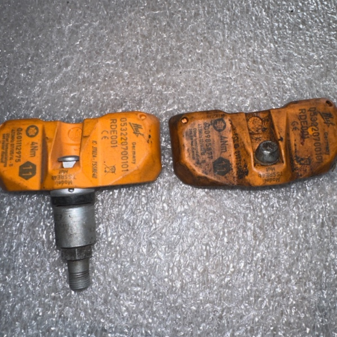 Set of 2 HUF TPMS Tire Pressure Sensor 433 Mhz 95d1fe94