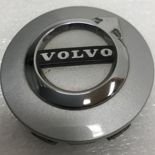 Volvo OEM 31471435 Silver Center Cap ab007b7f
