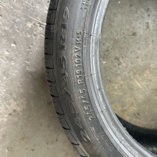 Pirelli Cinturato P7 245/45/19  fb713aea