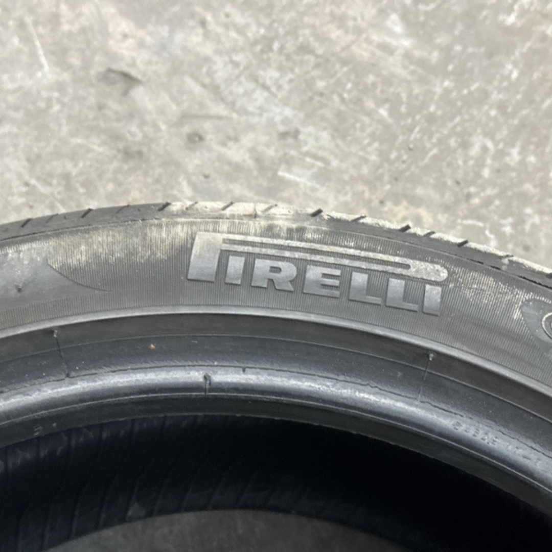 PIRELLI PZERO NERO 235/40/18 TIRE ddc0648d