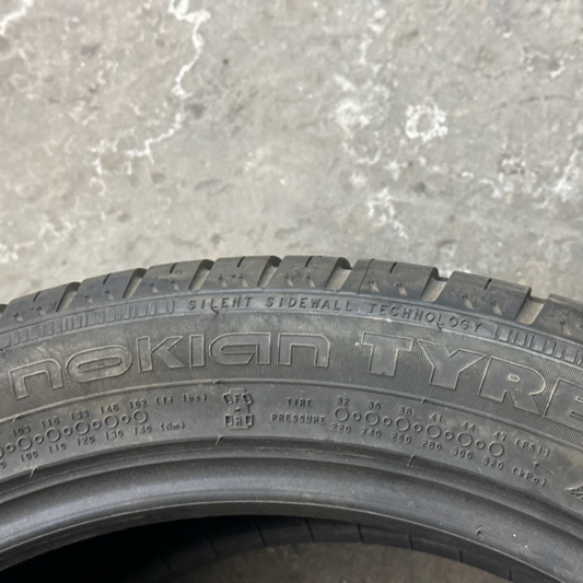 NOKIAN 245/45/19 TIRE b01837a1