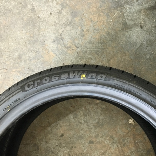 Set of 2 CROSS WIND HP010 PLUS 235/45/19 Tires 4a13f414
