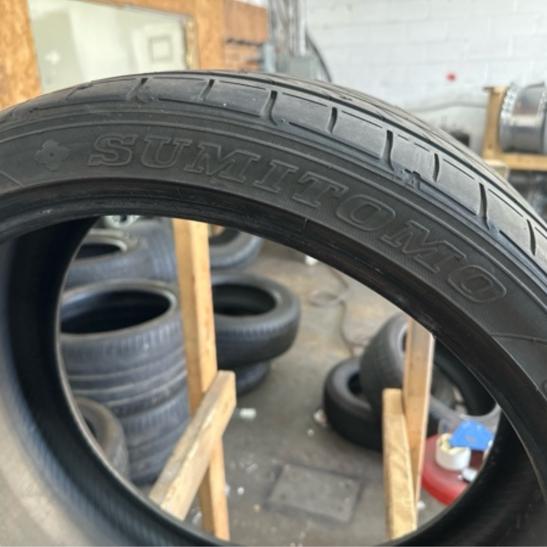 SET OF 2 SUMITOMO HTR Z5 275/30/20 TIRES b060631c