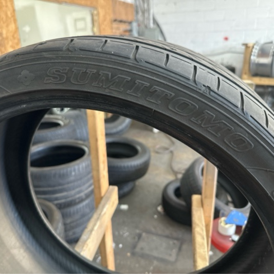 SET OF 2 SUMITOMO HTR Z5 275/30/20 TIRES b060631c