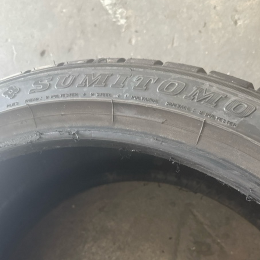 One SUMITOMO HTR A/S PO2 255/35/20 Tire ce16a708