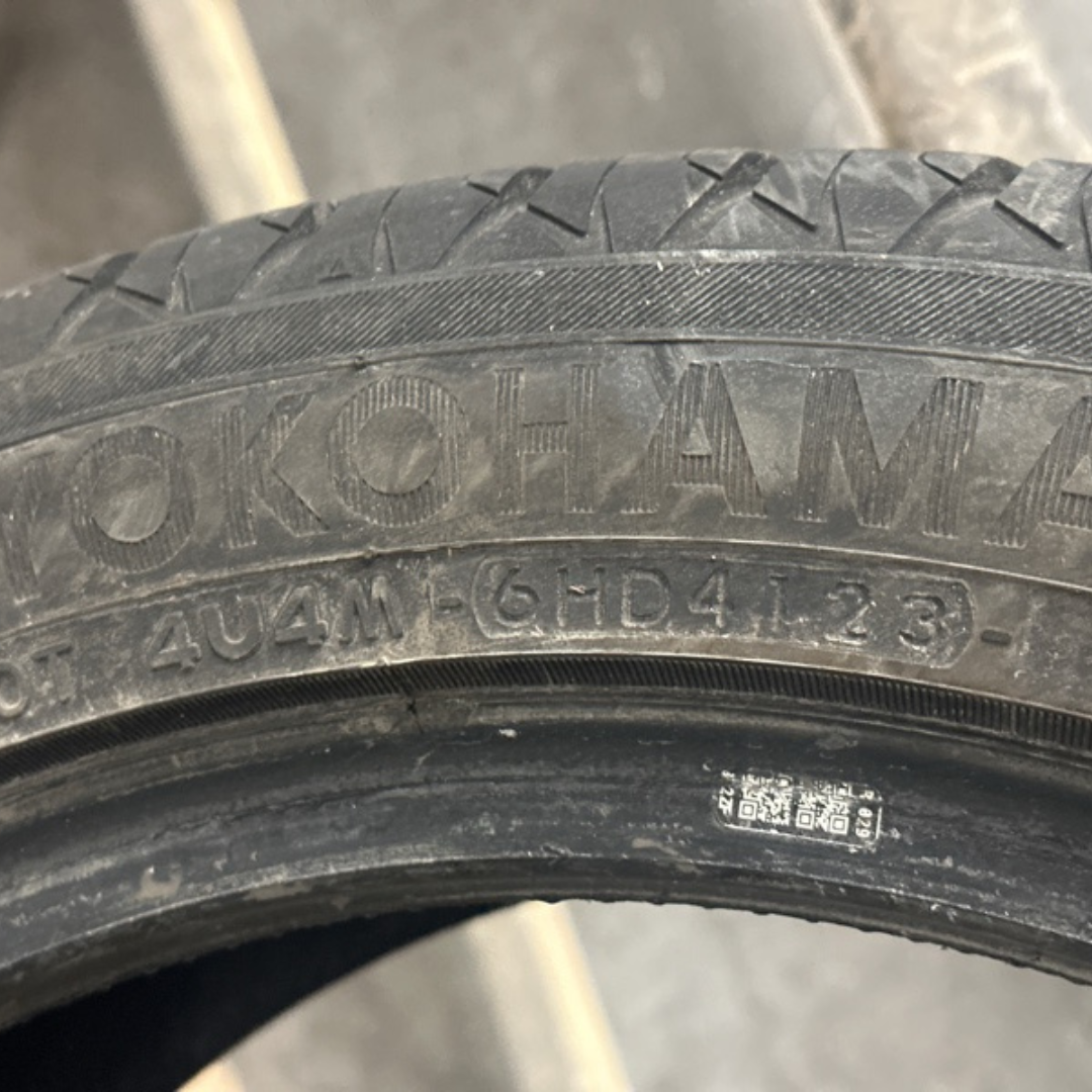 YOKOHAMA AVID ASCEND 215/50/17 TIRE 793eda81
