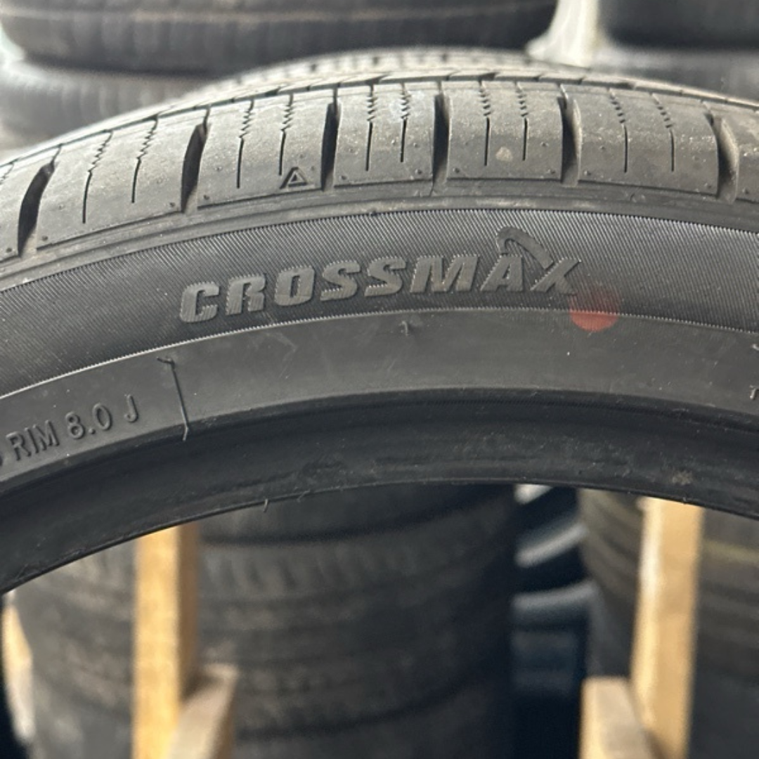 SET OF 2 CROSSMAX CT-1 225/40/18 TIRES b03b9c08