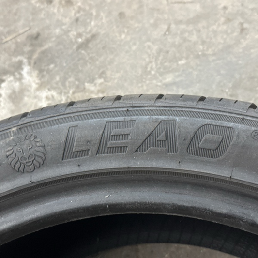 LEAO LION SPORT 255/40/19 5e56d7e2
