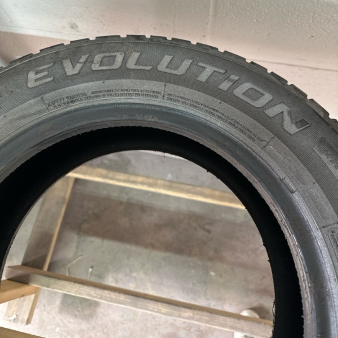 Cooper Evolution Winter Size 185/65/14