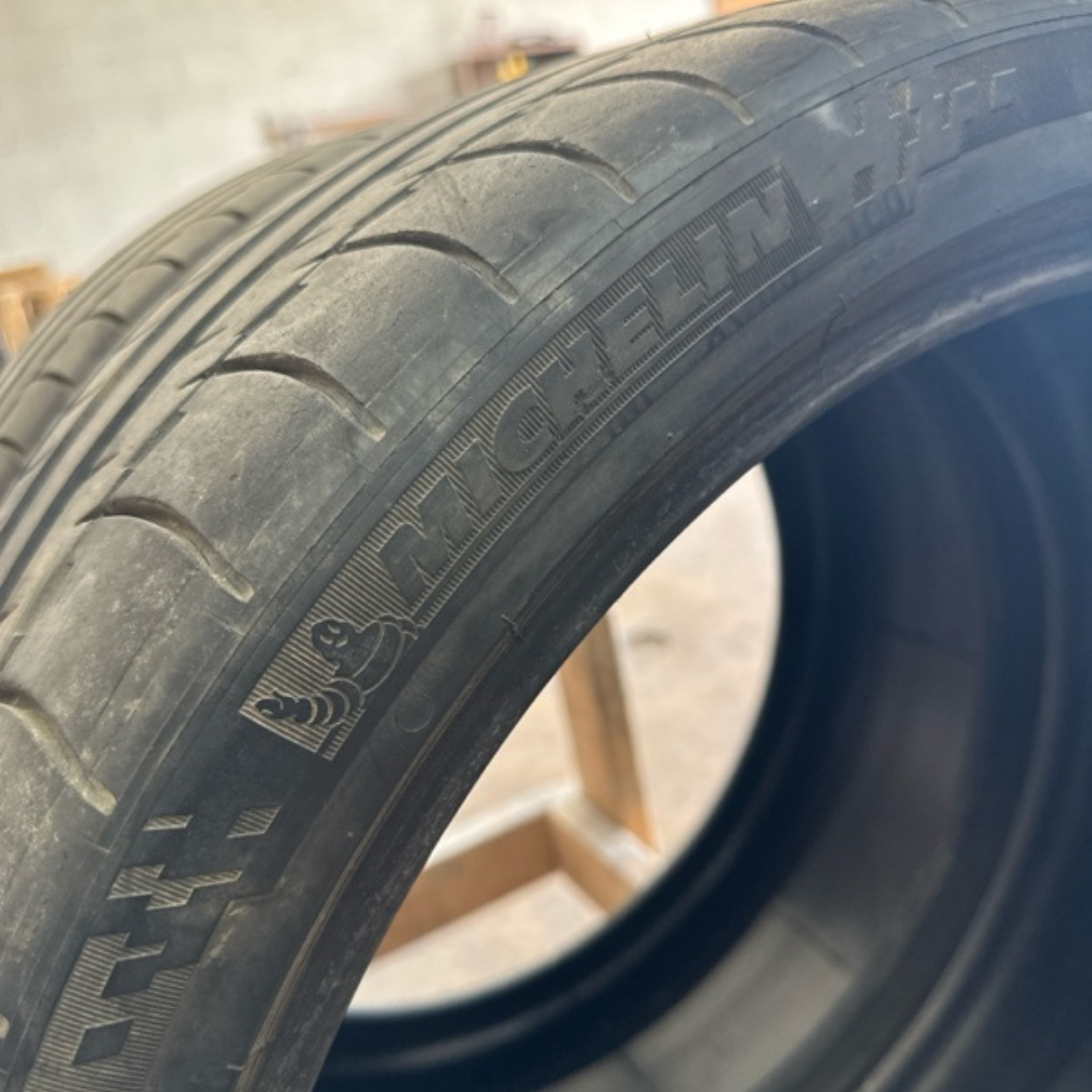 Set of 2 Michelin Pilot Sport Tire Size 245/35/21
