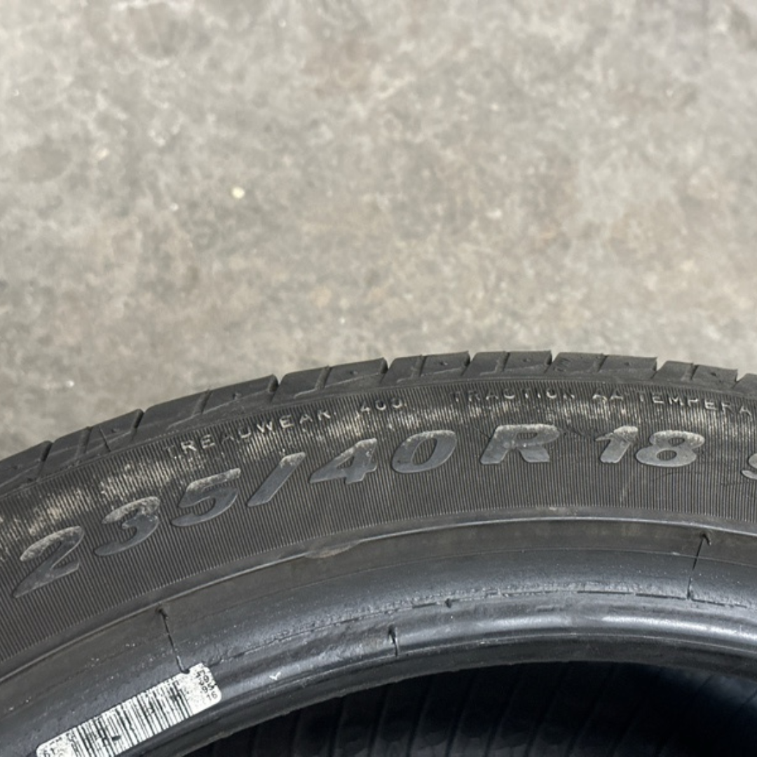 PIRELLI PZERO NERO 235/40/18 TIRE ddc0648d