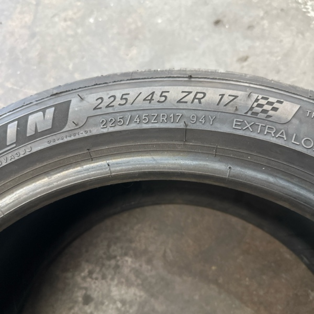 Michelin Pilot Sport All Season Size 225/45/17