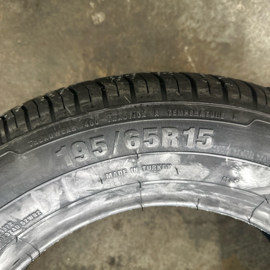 Set of 4 Arroyo Grand Sport 2 195/65/15 Tires 3282c1cd