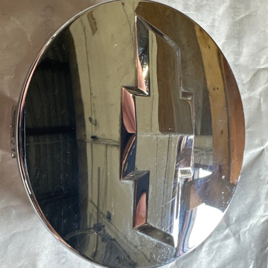 Set of 2 Chevy Silverado Suburban Tahoe Silver Wheel Center Hub Caps eeae608c