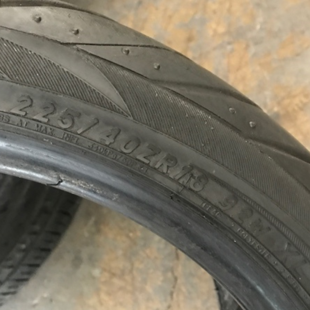 Set of 2 FEDERAL 595RS-RR 225/40/18 Tires 5c7b06d7